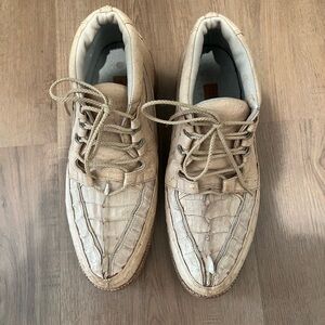 Men's Ostrich and Crocodile Lace-Up Shoes in Beige/Cream